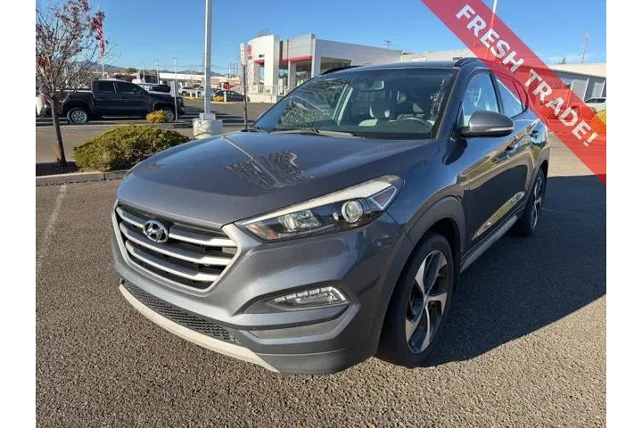 $12874 : Hyundai TUCSON 2018 Value 4d image 5