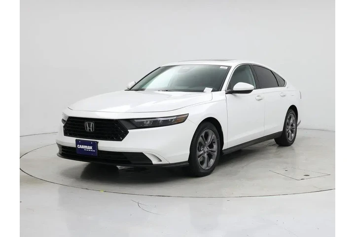 $25998 : Honda Accord 2024 EX 4dr Sed image 4