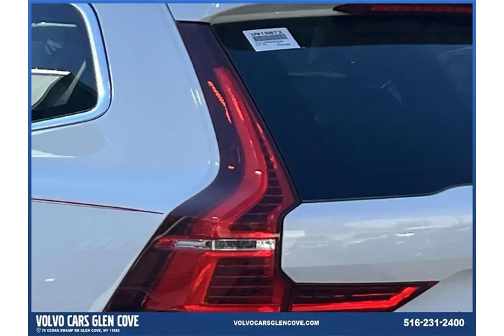 $30000 : Volvo XC60 2022 AWD B5 Momen image 8