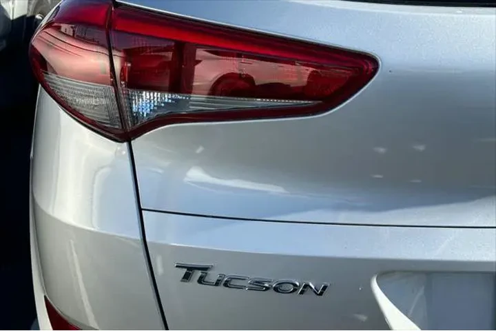 $14990 : Hyundai TUCSON 2017 SE Plus image 6