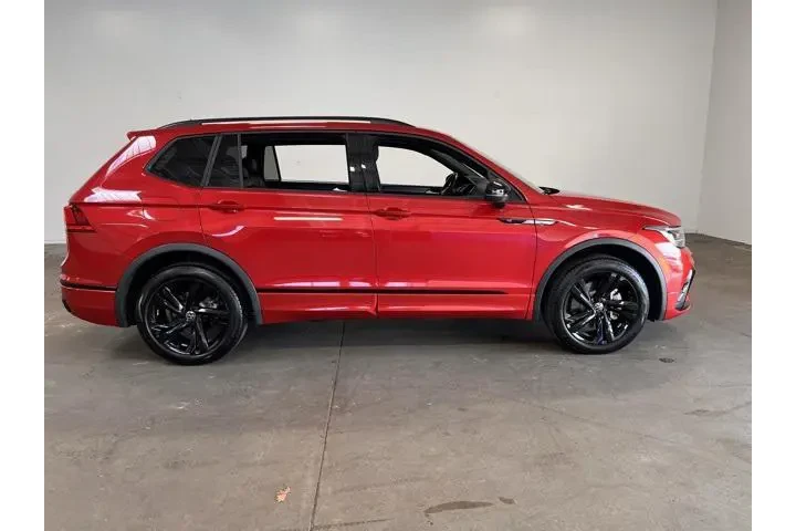 $27490 : Volkswagen Tiguan 2024 AWD S image 2