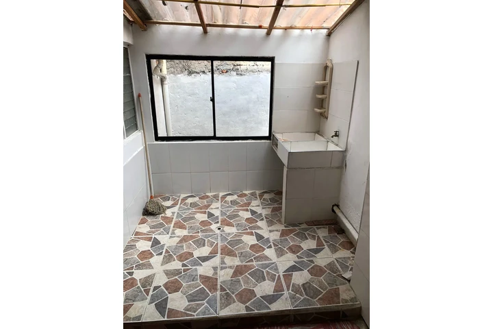 $140000000 : Casa en Venta en Bello-Antioqu image 6