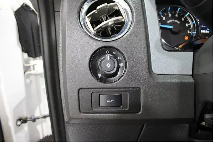 $10982 : Ford F-150 2013 4x4 Lariat 4 image 8