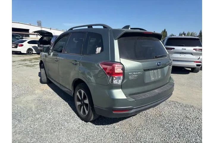$16899 : Subaru Forester 2017 AWD 2.5 image 6