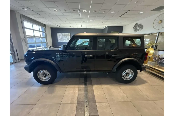 $36592 : Ford Bronco 2025 4x4 Base 4d image 6