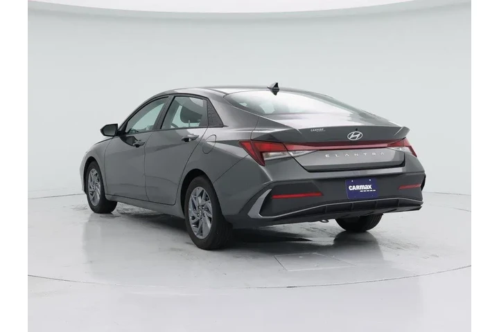 $21998 : Hyundai ELANTRA 2024 SEL 4dr image 2