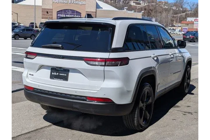 $33895 : Jeep Grand Cherokee 2023 4x4 image 6