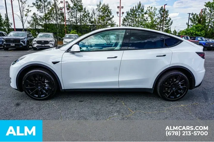 $31920 : Tesla Model Y 2023 AWD Long image 7