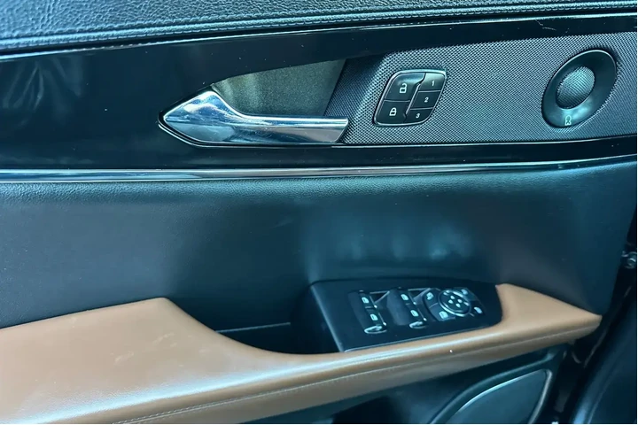 $38900 : Lincoln Nautilus 2023 Reserv image 10