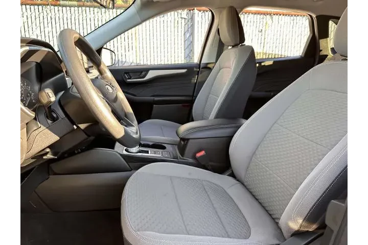 $21990 : Ford Escape 2022 AWD SE 4dr image 8