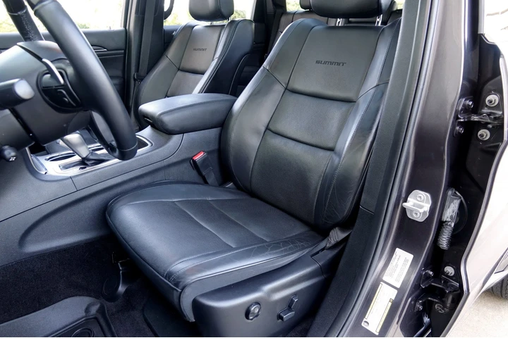 $5995 : 2017 Grand Cherokee Summit image 6