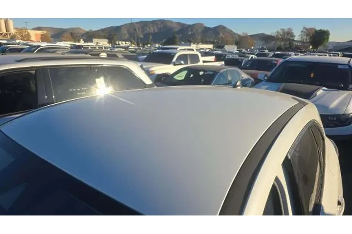 $19950 : Ford Escape 2022 SE 4dr SUV image 7