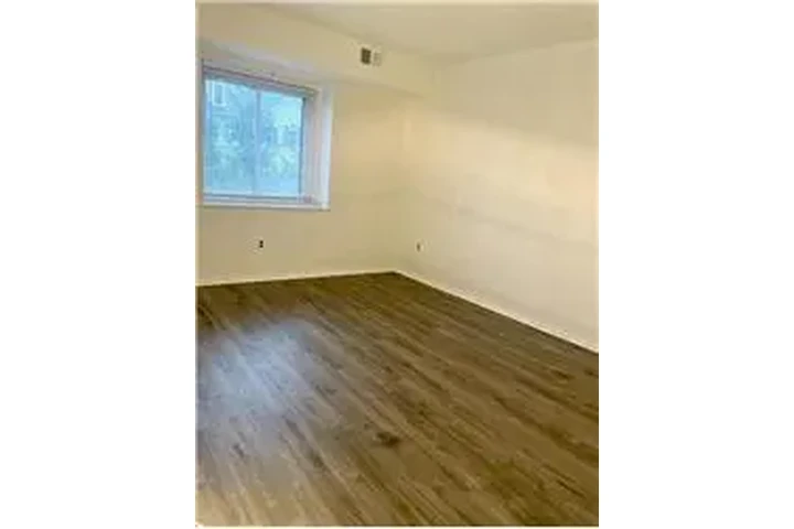 $2250 : Rental property with 3 bedro image 7