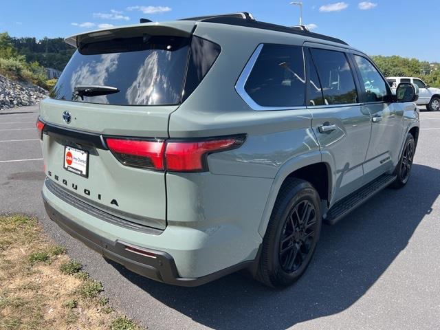 $74998 : PRE-OWNED 2024 TOYOTA SEQUOIA image 8