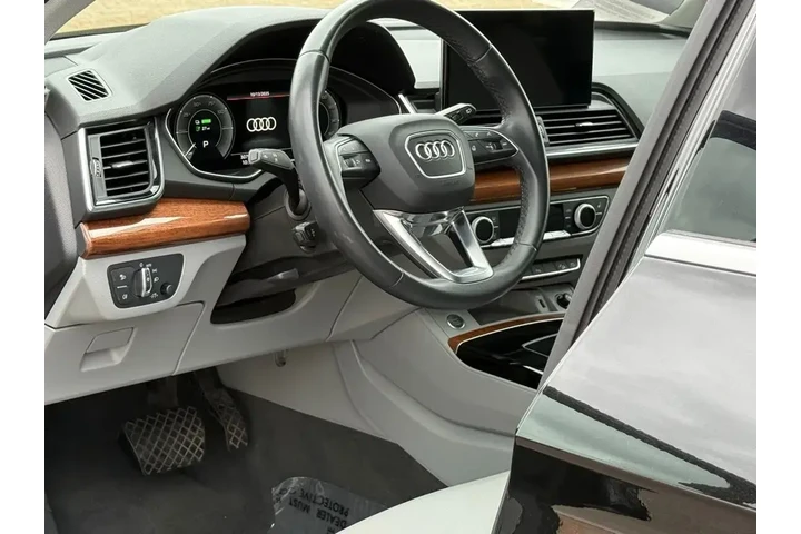 $31989 : Audi Q5 2022 AWD e quattro S image 8