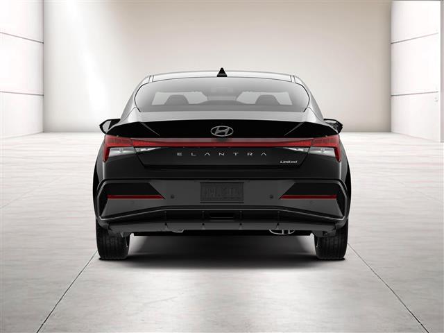 $28760 : New 2024 Hyundai ELANTRA Limi image 6