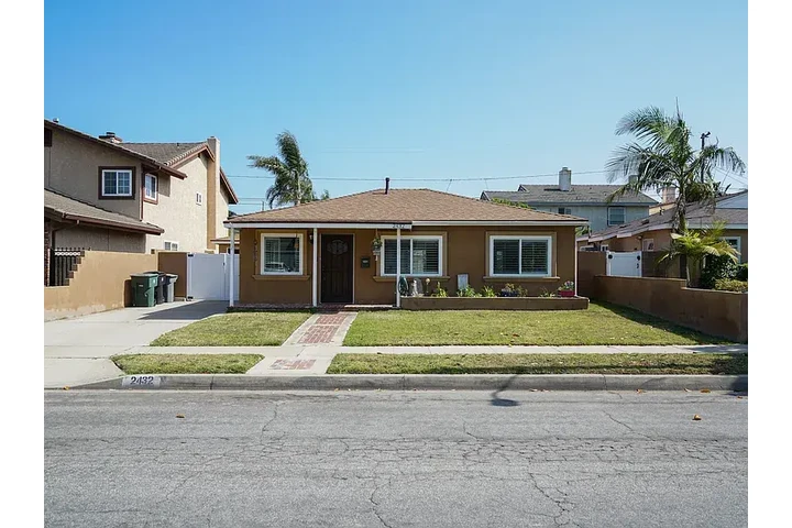 $2295 : 2432 W 237th St, Torrance, CA image 2