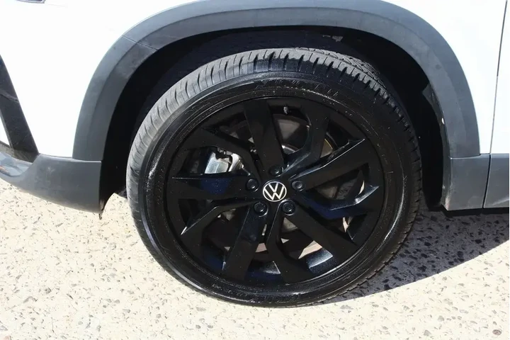 $20000 : Volkswagen Taos 2023 AWD SE image 5