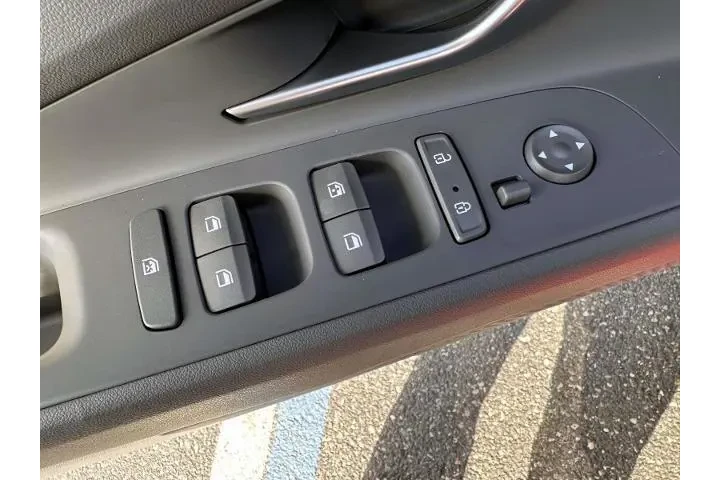 $15999 : Hyundai ELANTRA 2022 SEL 4dr image 9