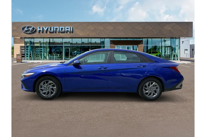 $24497 : Hyundai ELANTRA Hybrid 2025 image 3