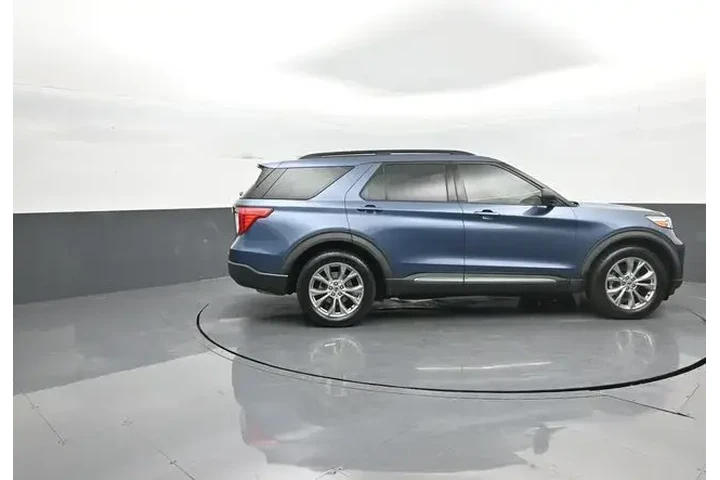 $21546 : Ford Explorer 2020 AWD XLT 4 image 8