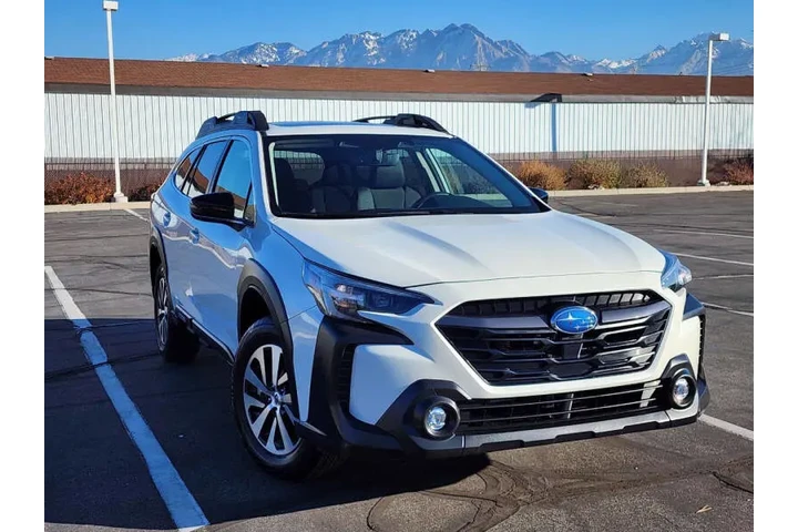 $24600 : 2024 Outback Premium image 3