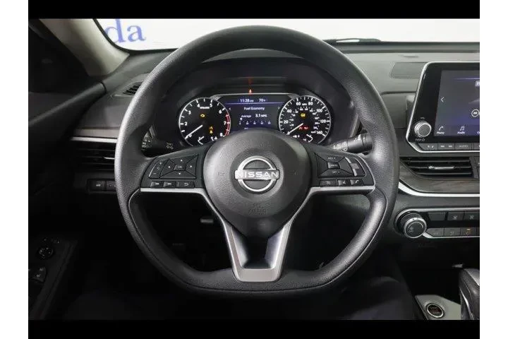 $19875 : Nissan Altima 2024 2.5 SV 4d image 10