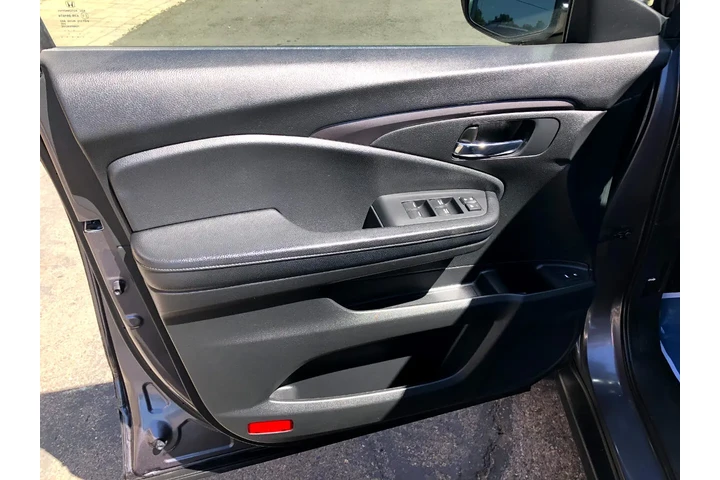 $18990 : 2016 Pilot EXL 4WD image 9