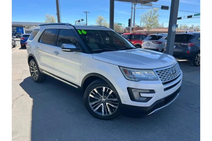 2016 Explorer Platinum AWD image 3