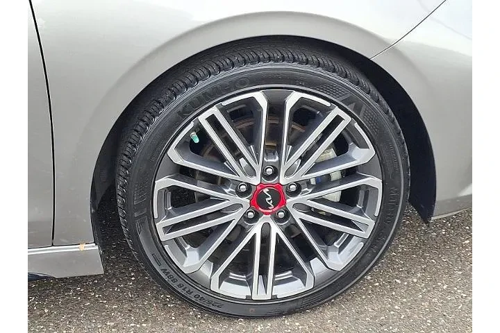 $20995 : Kia Forte 2022 GT 4dr Sedan image 8