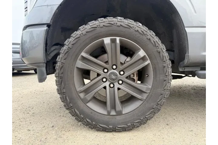 $36000 : Ford F-150 2021 4x4 XLT 4dr image 9