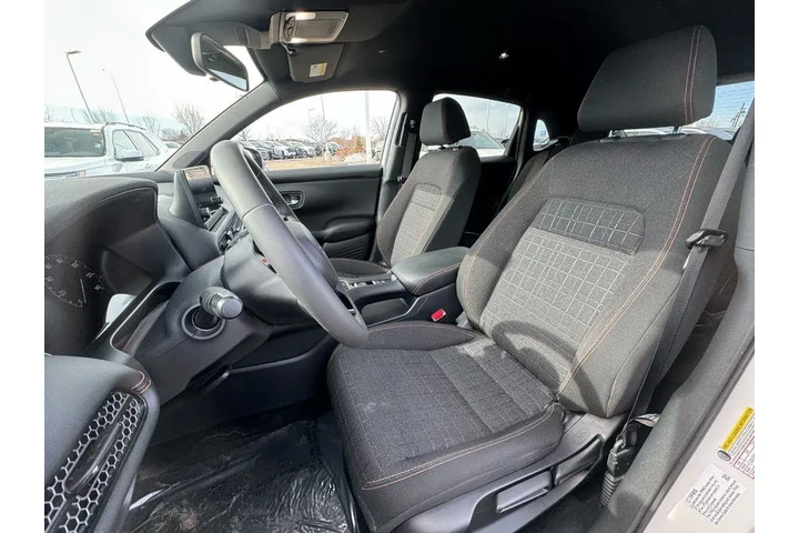 $26154 : Honda HR-V 2024 AWD Sport 4d image 10