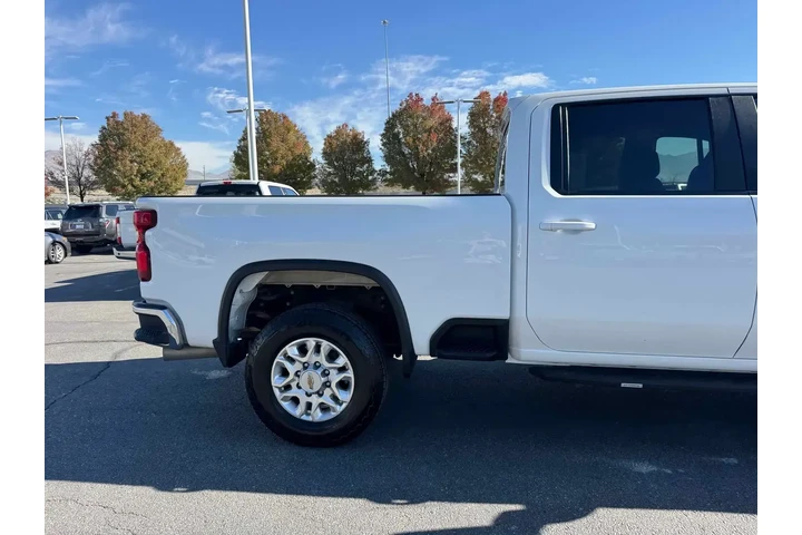 $39995 : Chevrolet Silverado 3500HD 2 image 8