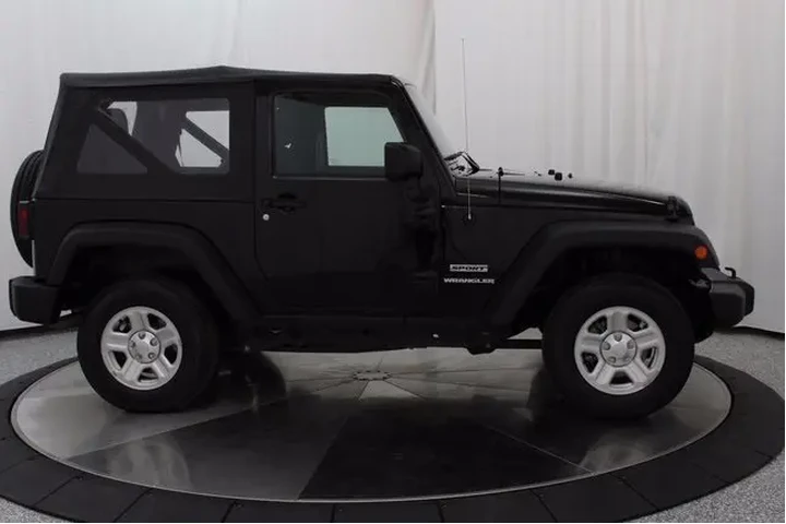 $137000 : JEEP WRANGLER MODELO 2014 image 3