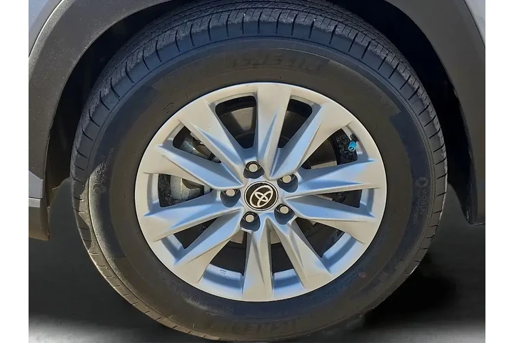 $24542 : Toyota Corolla Cross 2023 LE image 8