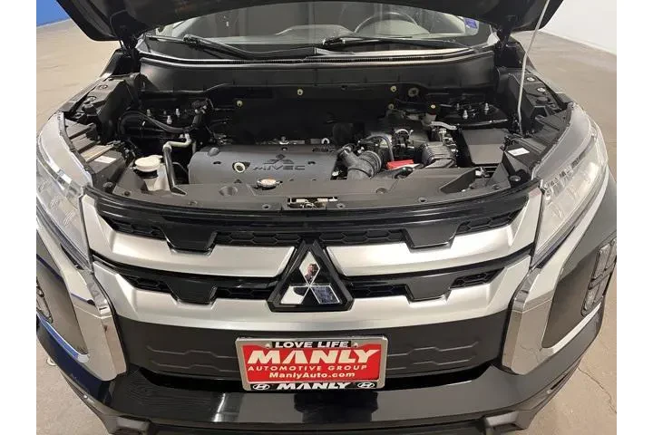 $15948 : Mitsubishi Outlander Sport 2 image 9