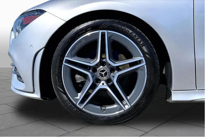 $21991 : Mercedes-Benz CLA 2021 CLA 2 image 9