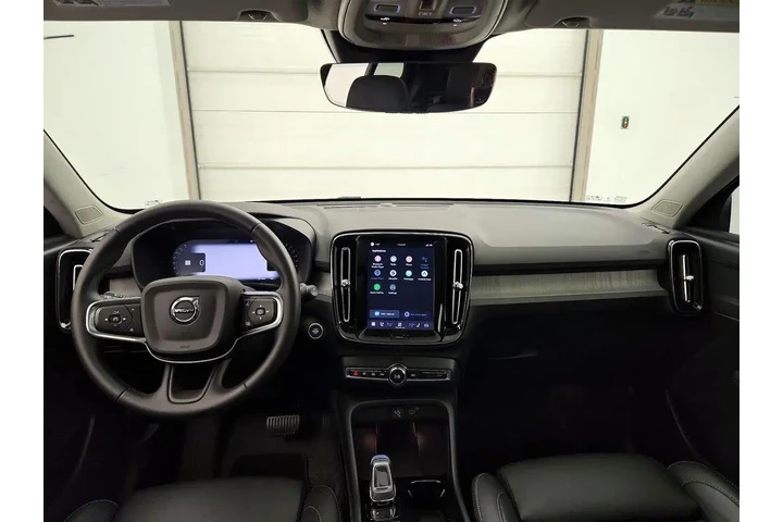 $32998 : Volvo XC40 2025 AWD B5 Plus image 9