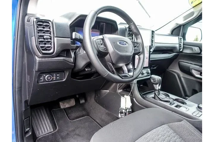 $38749 : Ford Ranger 2024 4x4 XLT 4dr image 2