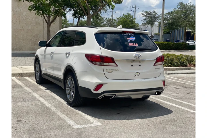 $9499 : Hyundai Santa Fe 2017 image 9