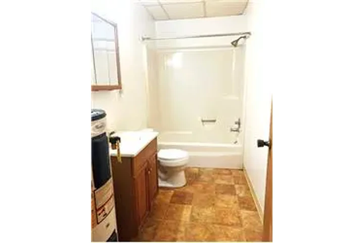 $500 : Rental property with 0 bedro image 4