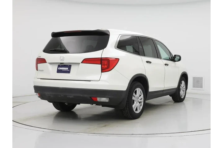 $19998 : Honda Pilot 2018 LX 4dr SUV image 8