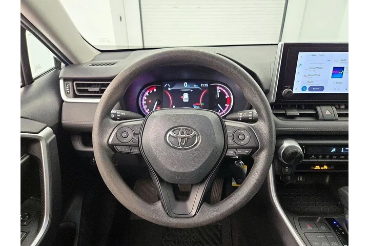 $25998 : Toyota RAV4 2023 AWD LE 4dr image 10