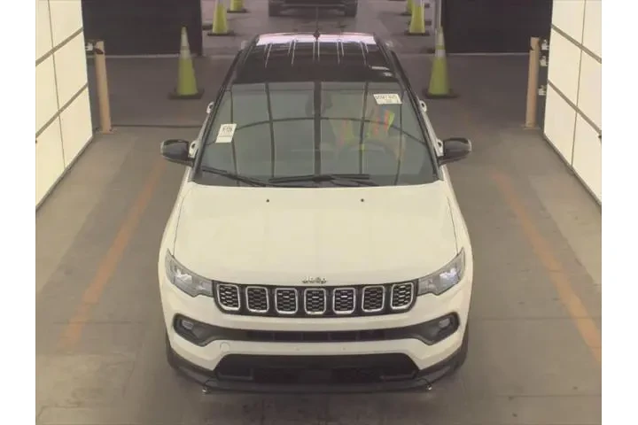 $24993 : Jeep Compass 2025 4x4 Limite image 2