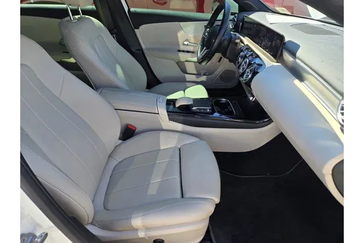 $25991 : Mercedes-Benz A-Class 2021 A image 3