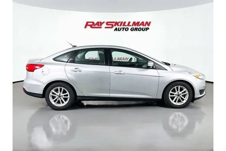 $6975 : Ford Focus 2017 SE 4dr Sedan image 5