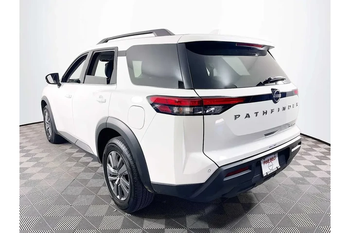 $30995 : Nissan Pathfinder 2024 AWD S image 6