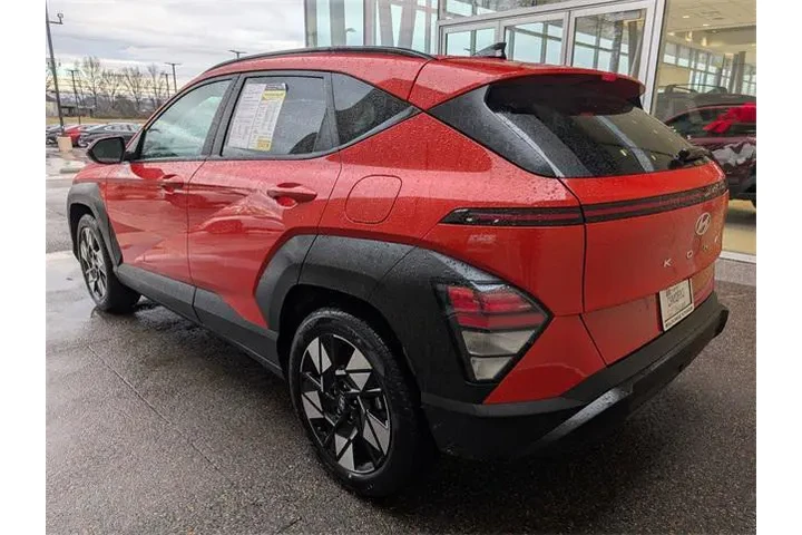 $23997 : Hyundai KONA 2024 SEL 4dr Cr image 3