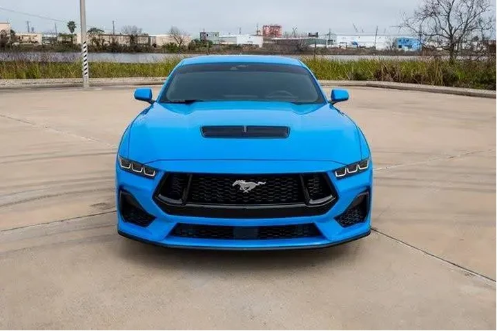 $38087 : Ford Mustang 2024 GT 2dr Fas image 4