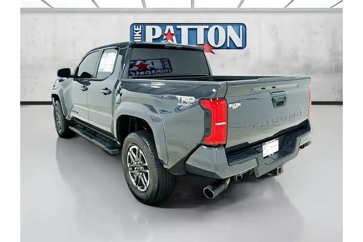 $39716 : Toyota Tacoma 2024 4x2 TRD S image 5